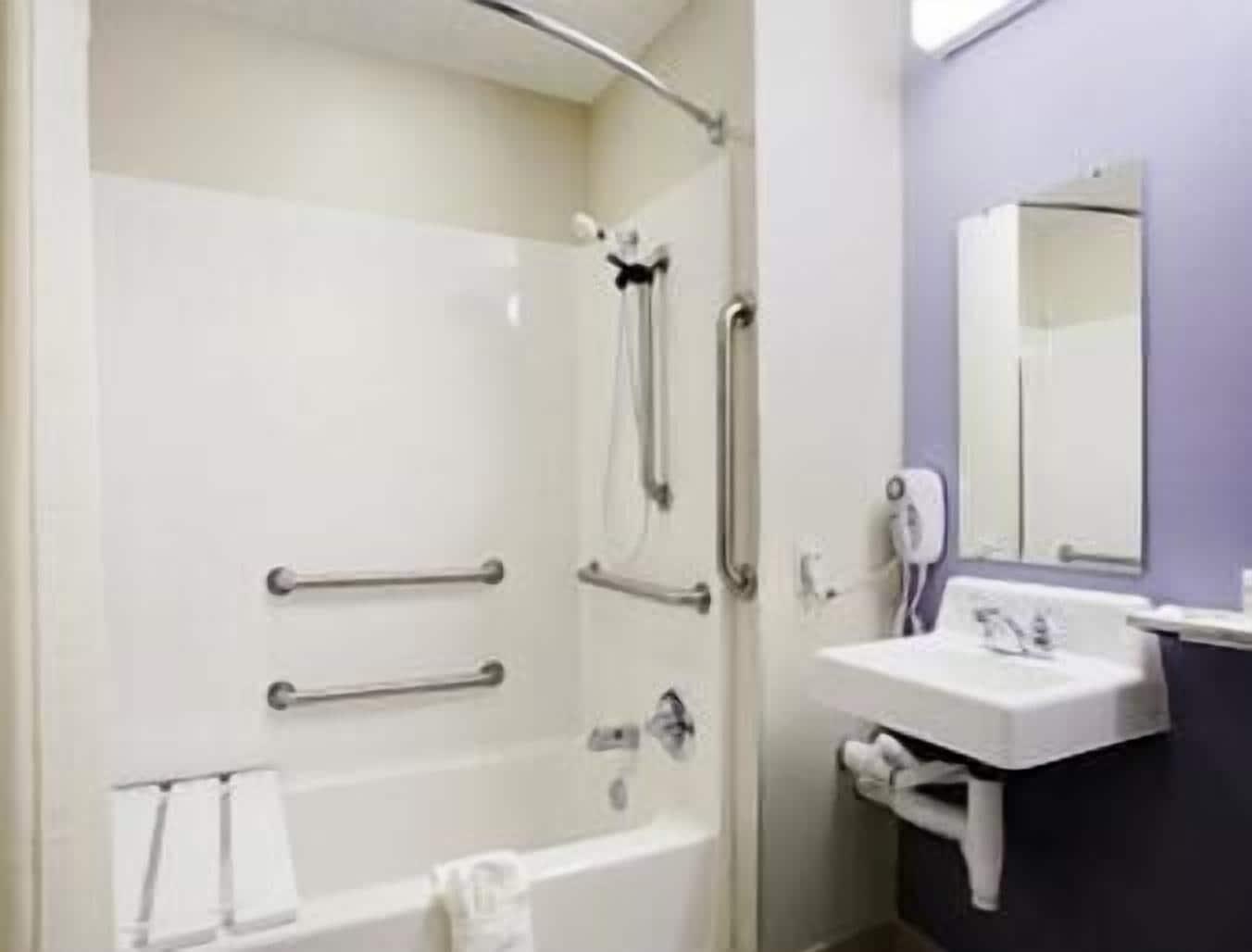 Microtel Inn & Suites By Wyndham Manchester - Newly Renovated Extérieur photo