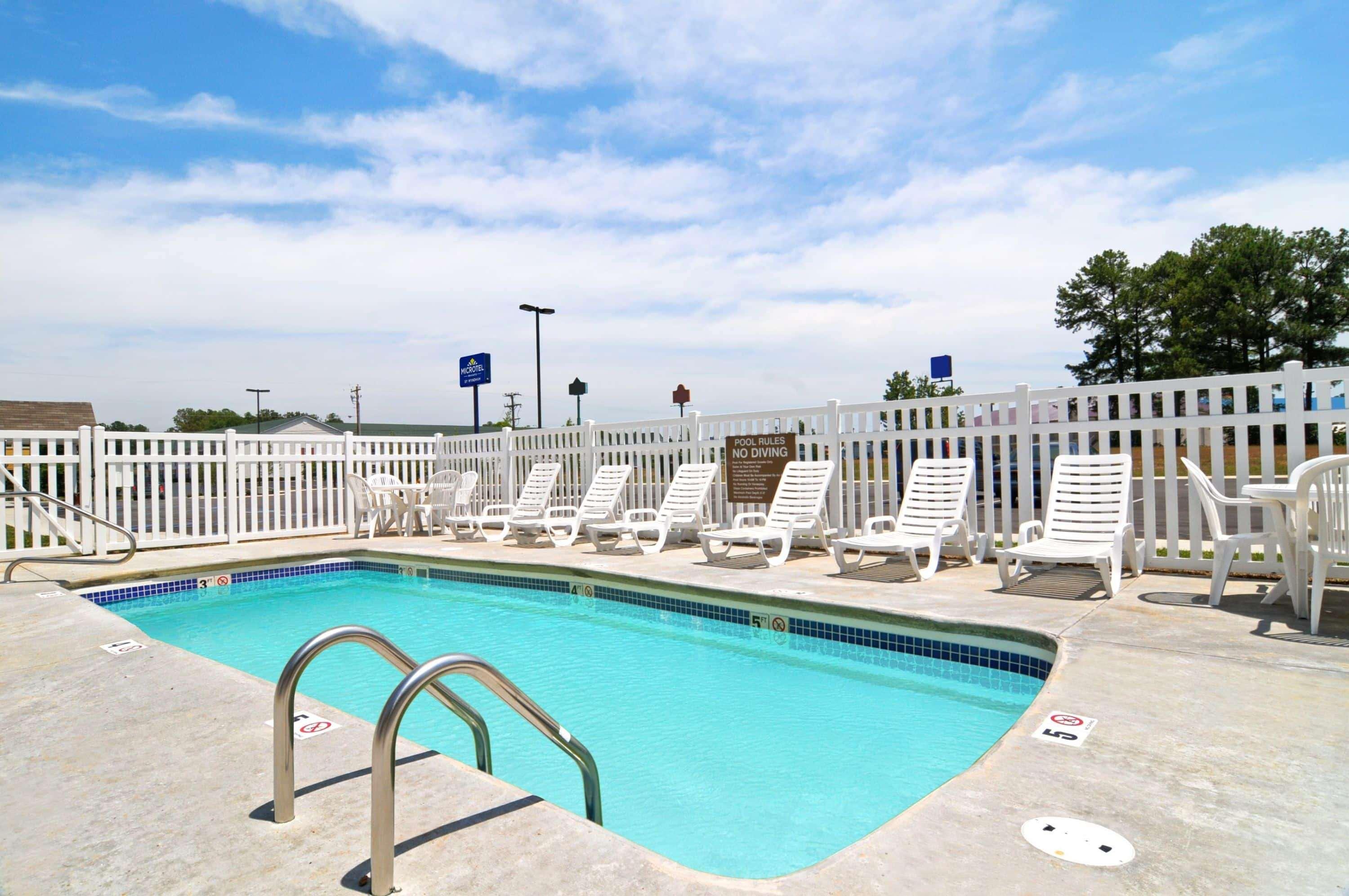Microtel Inn & Suites By Wyndham Manchester - Newly Renovated Extérieur photo
