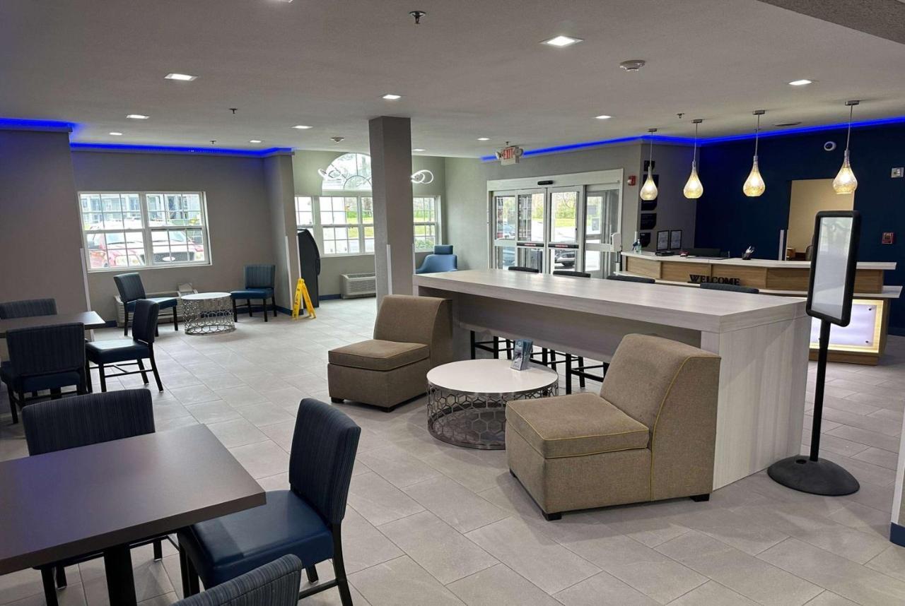 Microtel Inn & Suites By Wyndham Manchester - Newly Renovated Extérieur photo