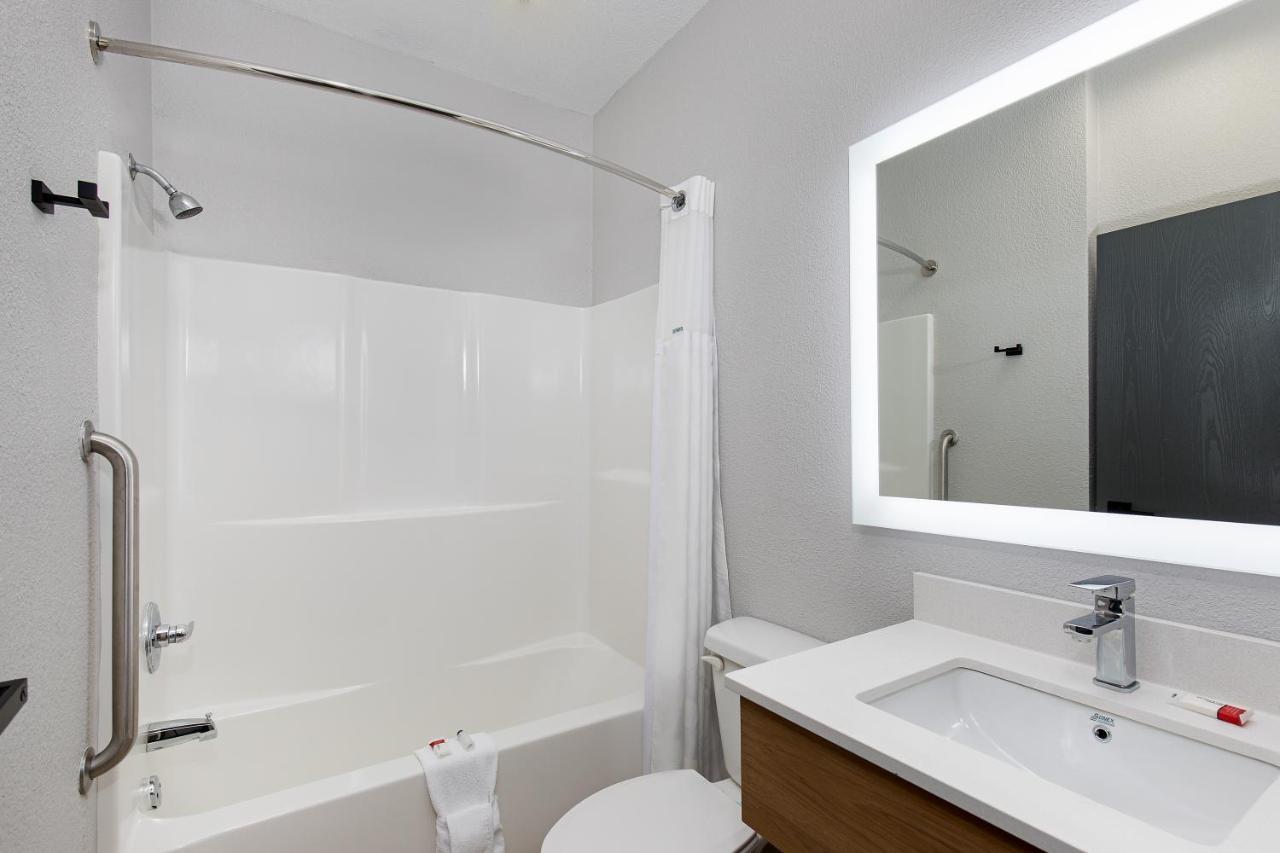 Microtel Inn & Suites By Wyndham Manchester - Newly Renovated Extérieur photo