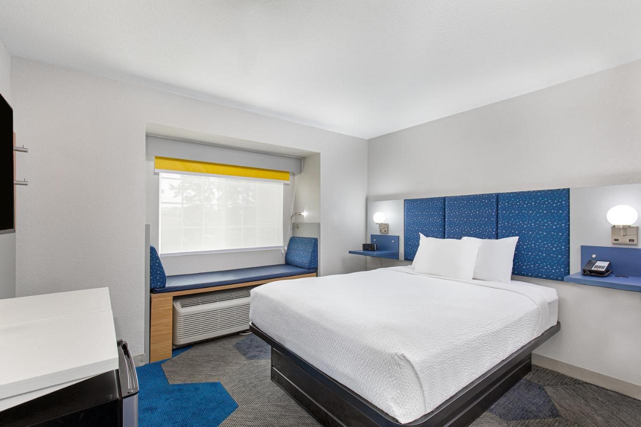 Microtel Inn & Suites By Wyndham Manchester - Newly Renovated Extérieur photo