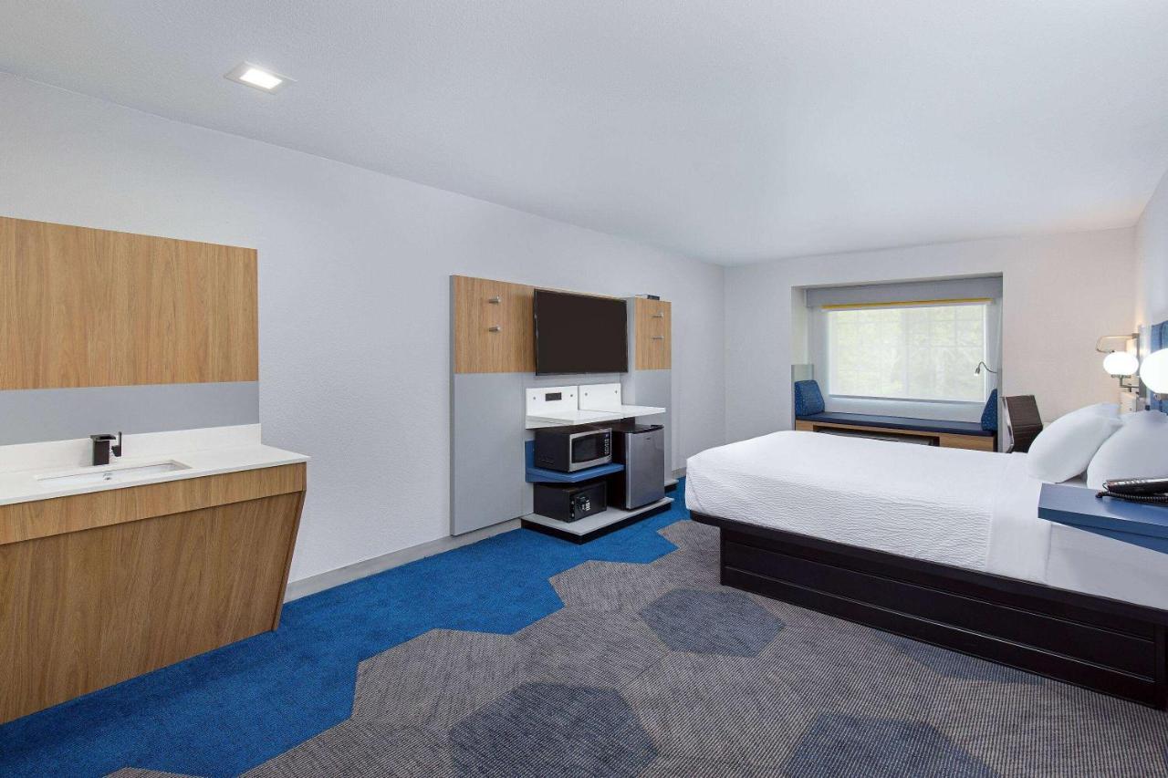 Microtel Inn & Suites By Wyndham Manchester - Newly Renovated Extérieur photo